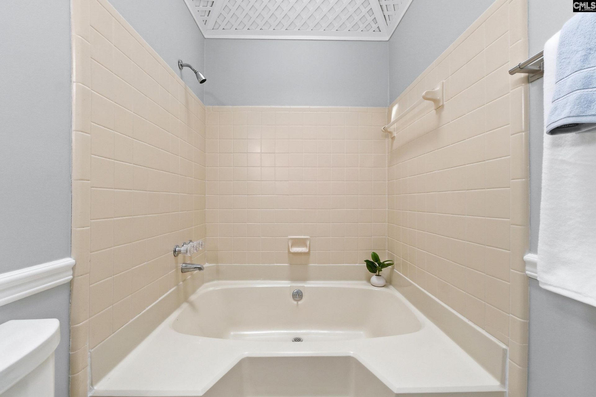 119 Heatherstone Road Photo 42