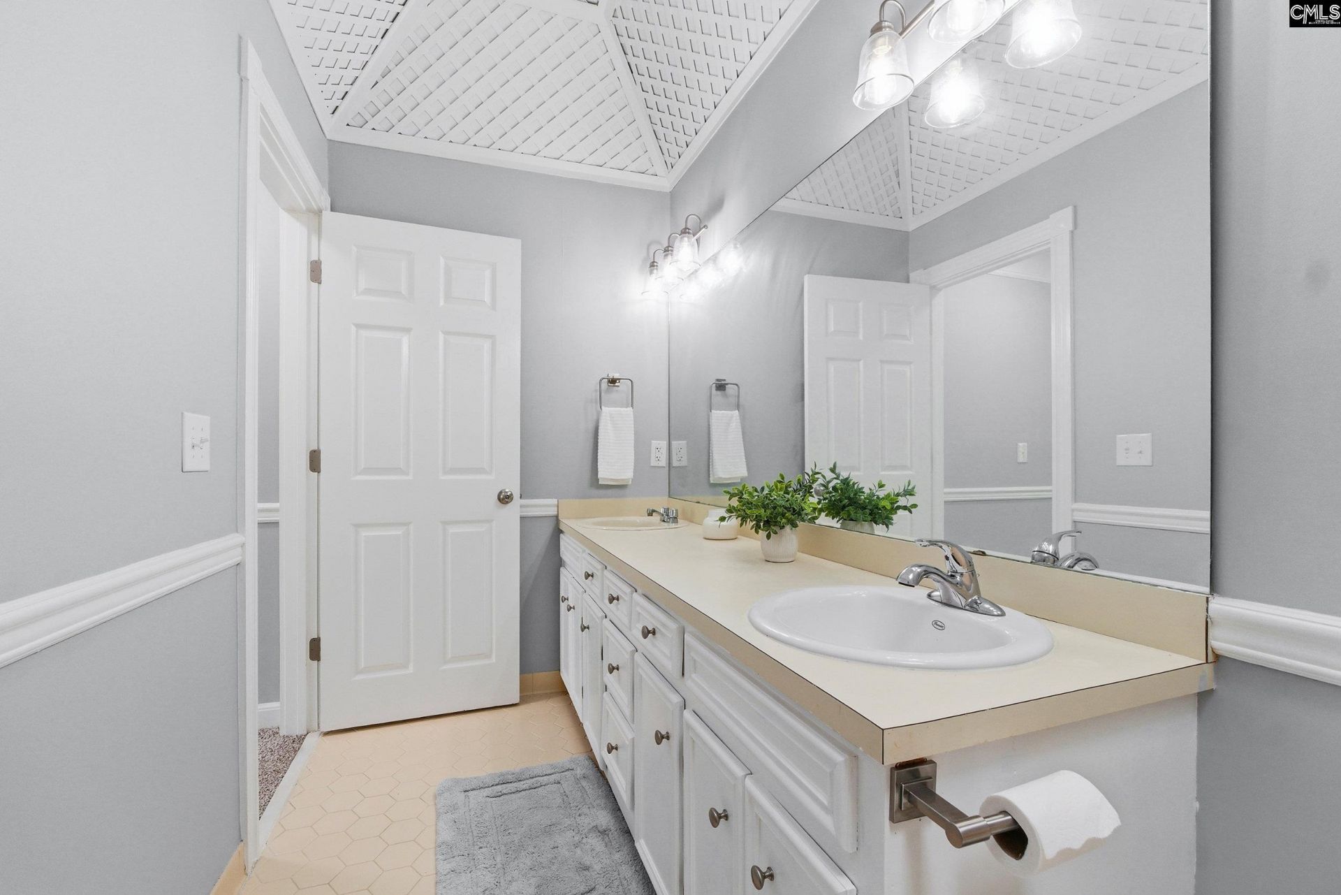 119 Heatherstone Road Photo 43