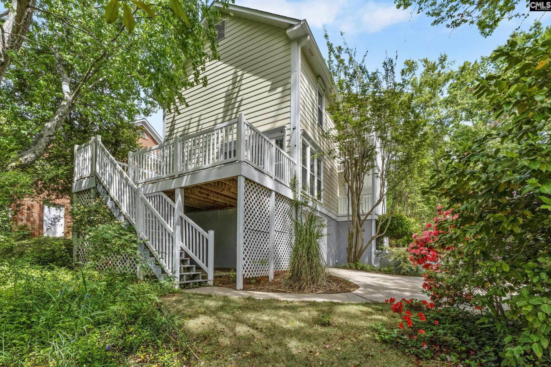 119 Heatherstone Road Photo 8