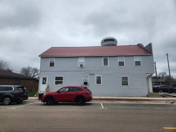 106 W Comanche Avenue , Shabbona, IL 60550