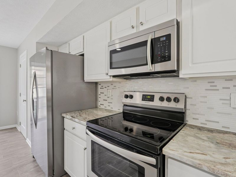 5568 Crystal Falls Street , Unit 66, Dublin, OH 43016 Photo 10