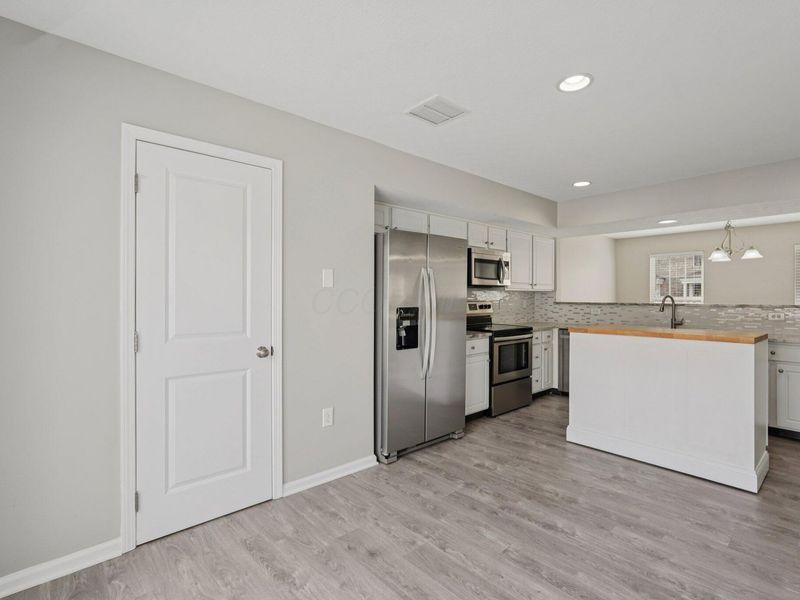 5568 Crystal Falls Street , Unit 66, Dublin, OH 43016 Photo 11