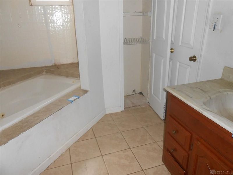 2055 Parkhill Drive, Dayton, OH 45406 Photo 28