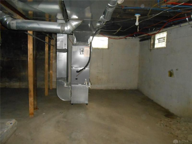 2055 Parkhill Drive, Dayton, OH 45406 Photo 32