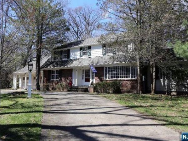 435 Carlton Road, WYCKOFF, NJ 07481
