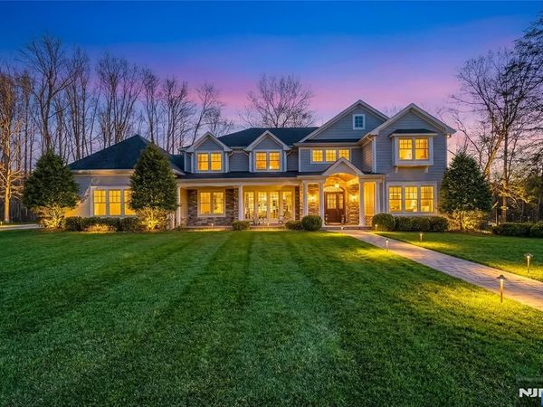 106 Koch Lane, OLD TAPPAN, NJ 07675