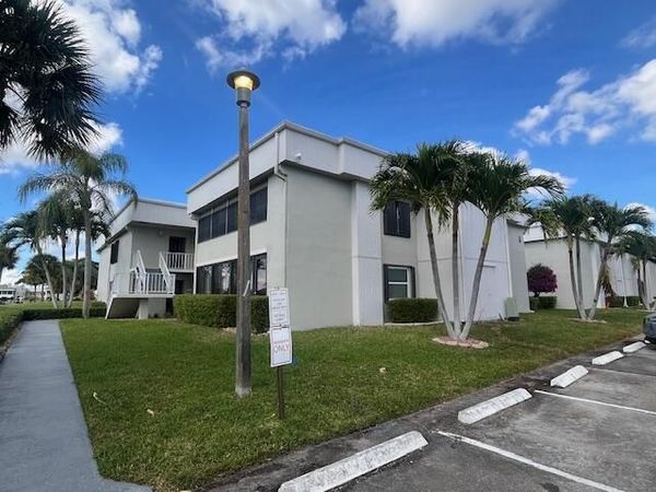 27 Capri, Unit A, Delray Beach, FL 33484
