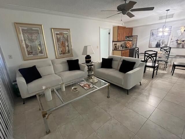 27 Capri, Unit A, Delray Beach, FL 33484 Photo