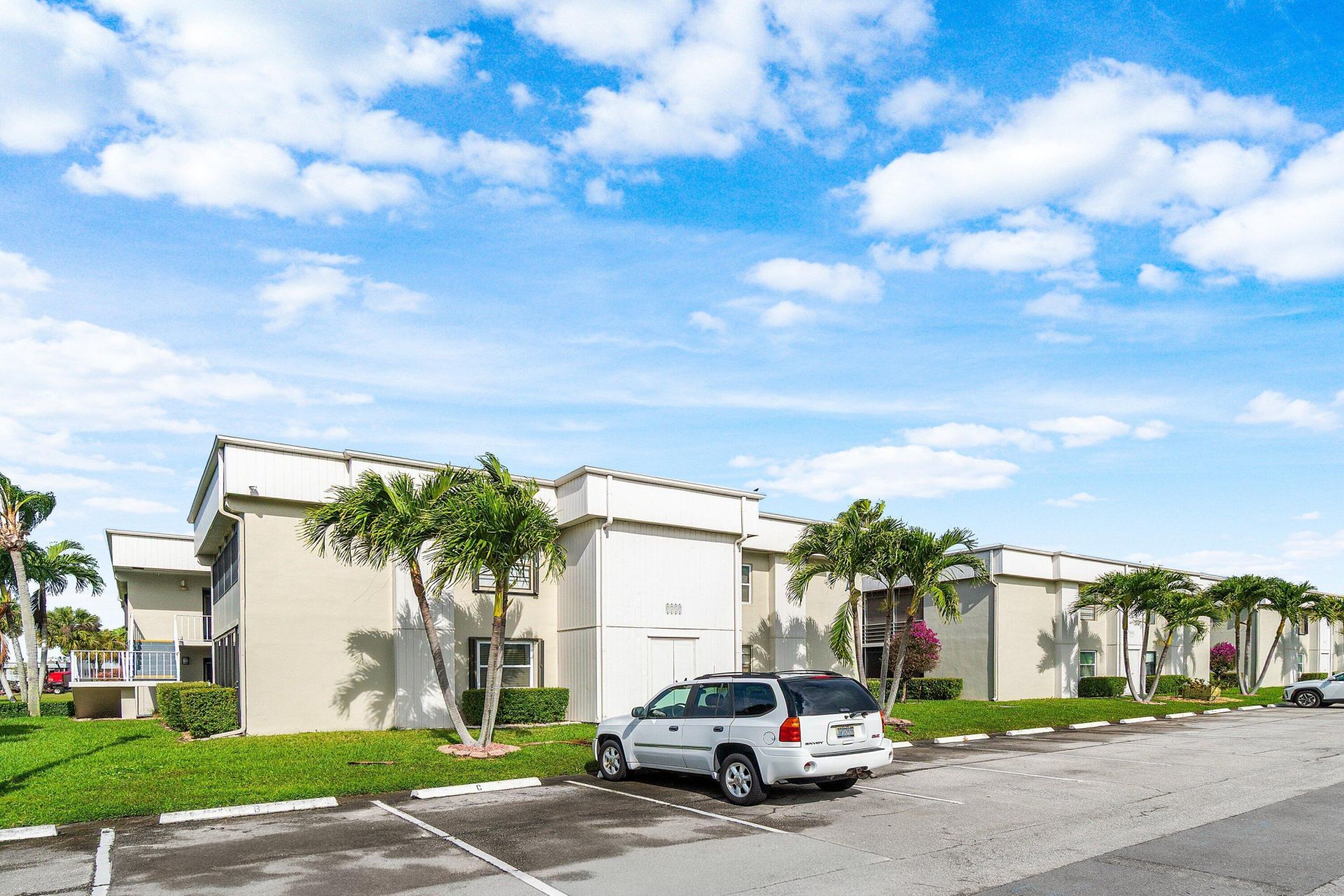 27 Capri, Unit A, Delray Beach, FL 33484 Photo