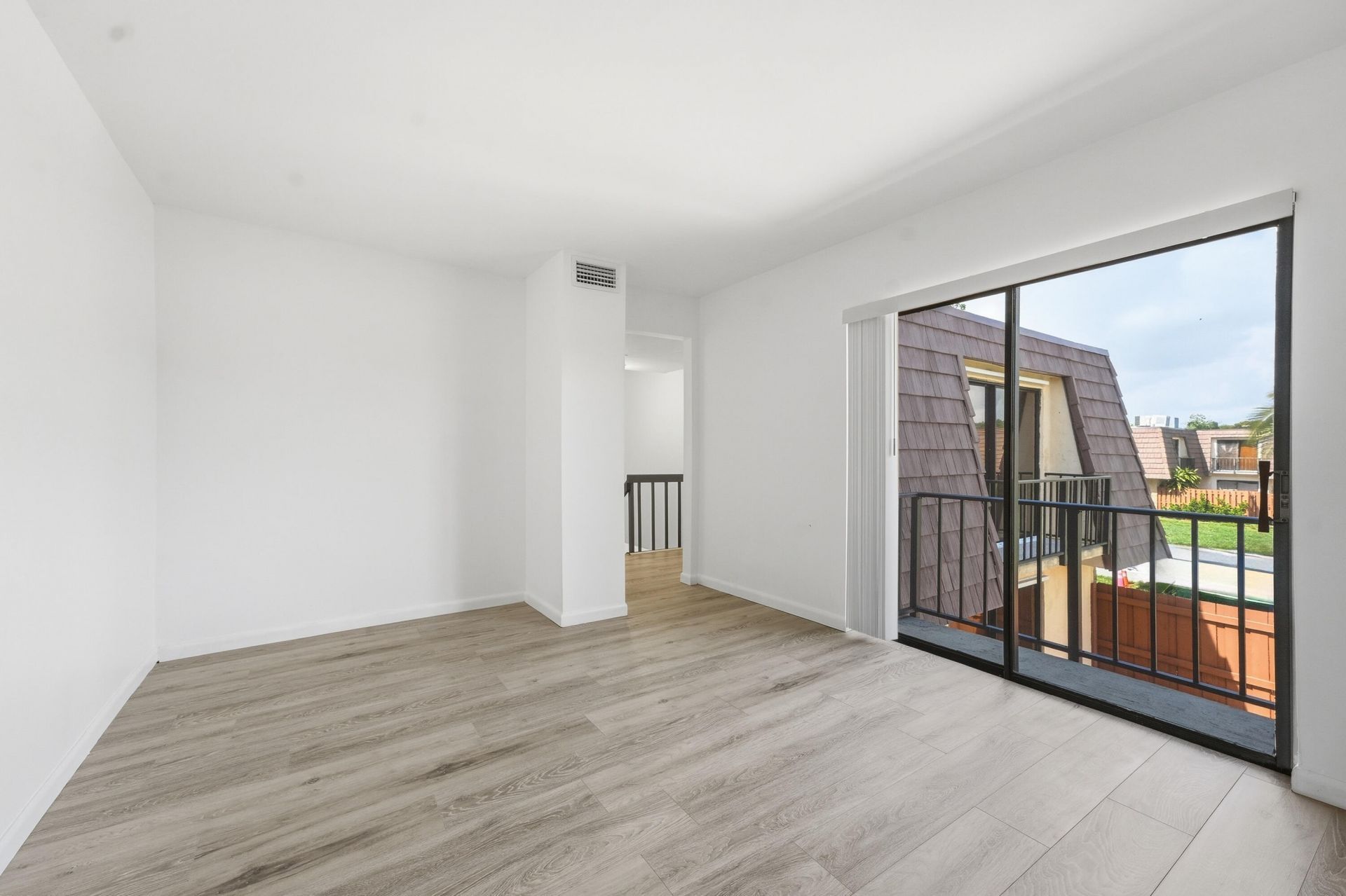 521 Springdale Circle, Palm Springs, FL 33461 Photo