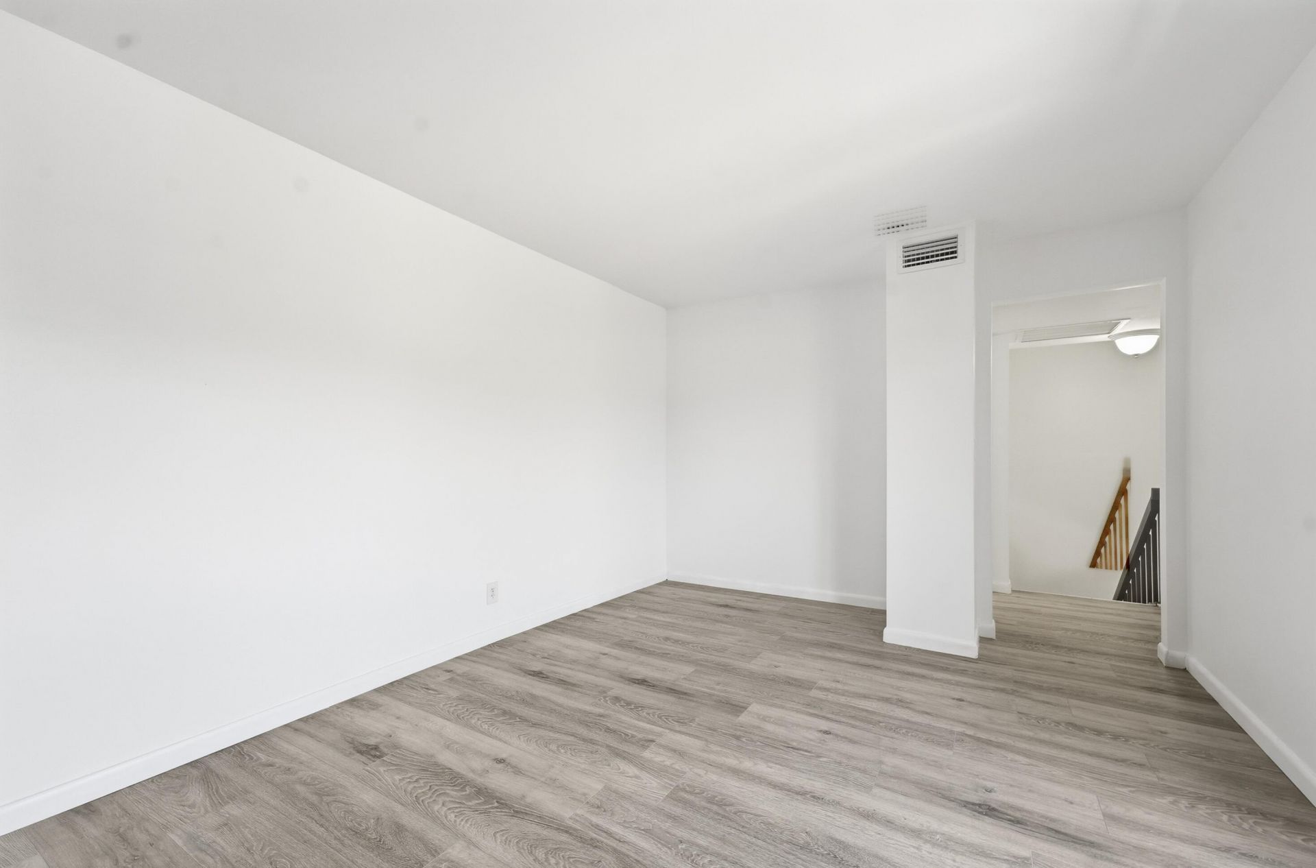 521 Springdale Circle, Palm Springs, FL 33461 Photo