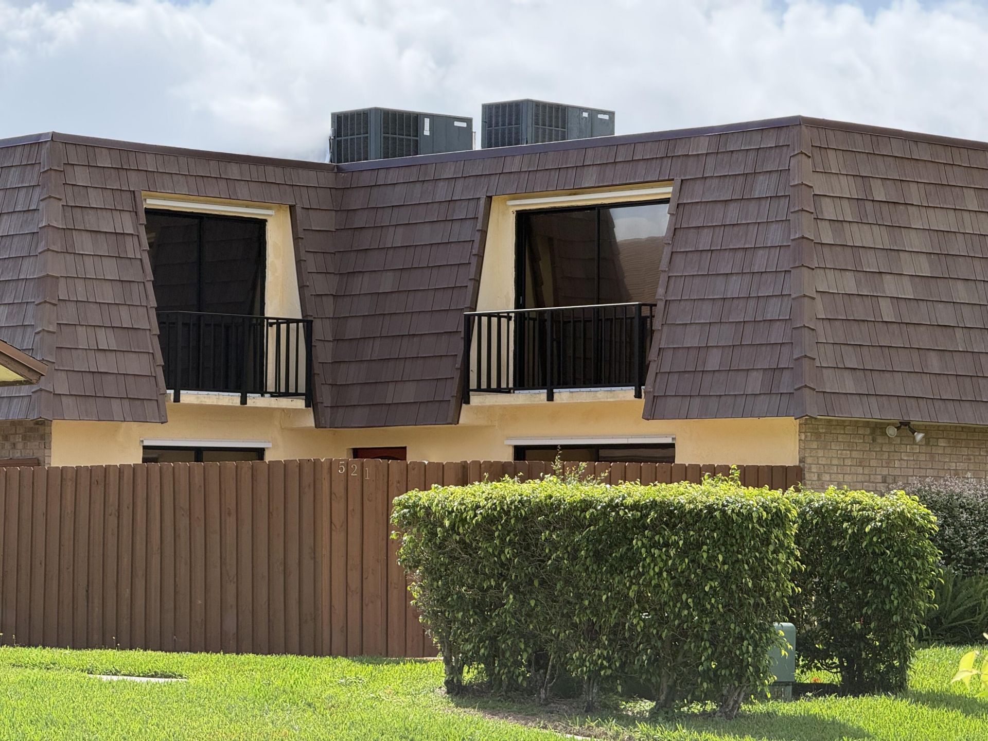 521 Springdale Circle, Palm Springs, FL 33461 Photo