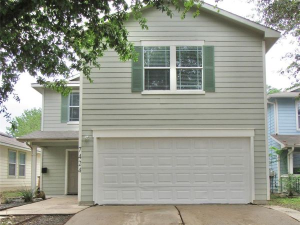7424 Aspen Brook DR, Austin, TX 78744