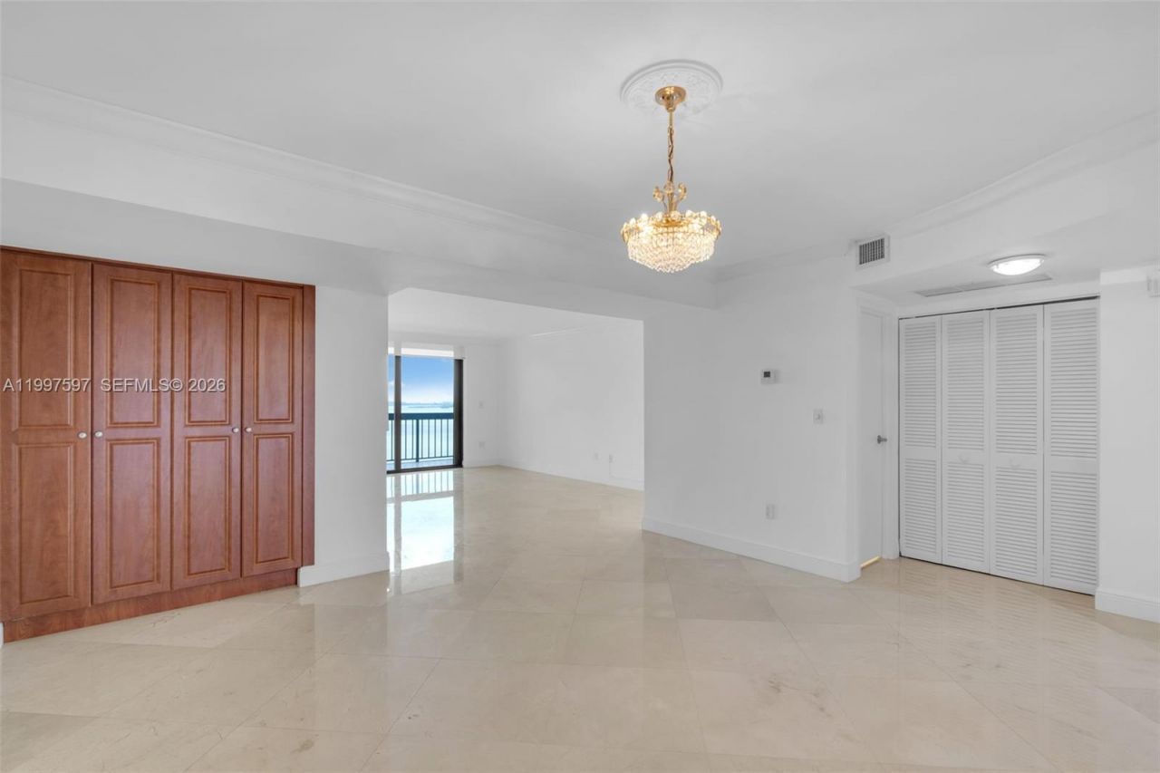 2333 Brickell Ave, Unit 1109, Miami, FL 33129 Photo