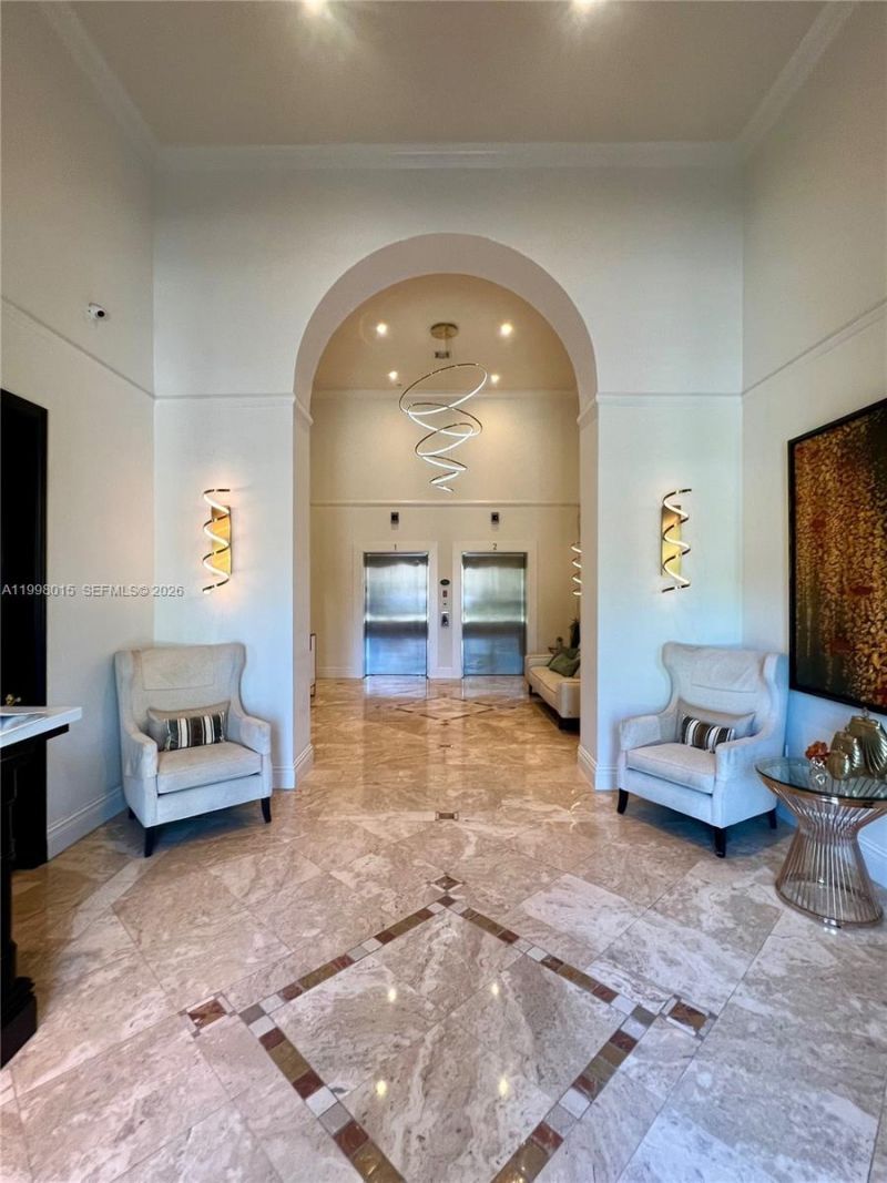 651 Okeechobee Blvd, Unit 811, West Palm Beach, FL 33401 Photo