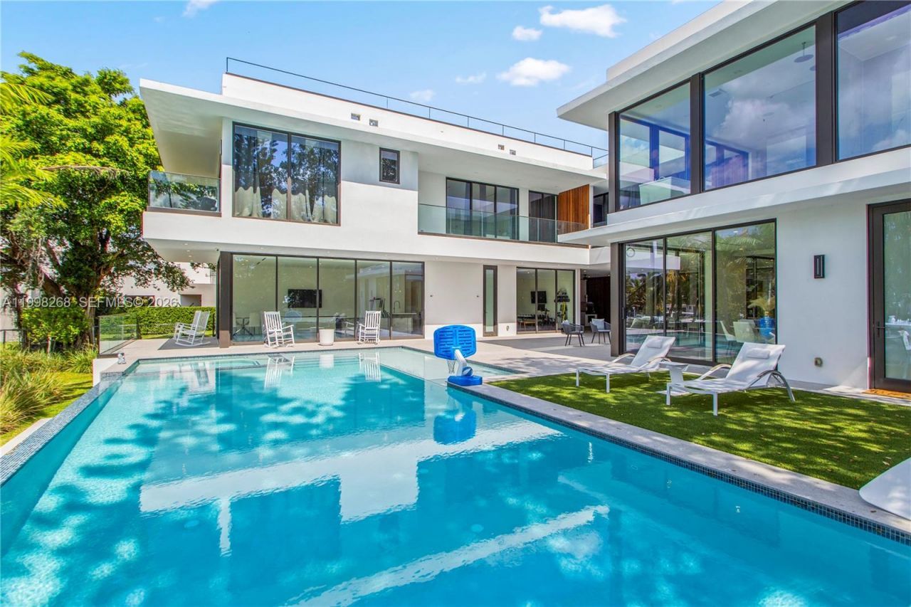 922 NE 78th St, Miami, FL 33138 Photo