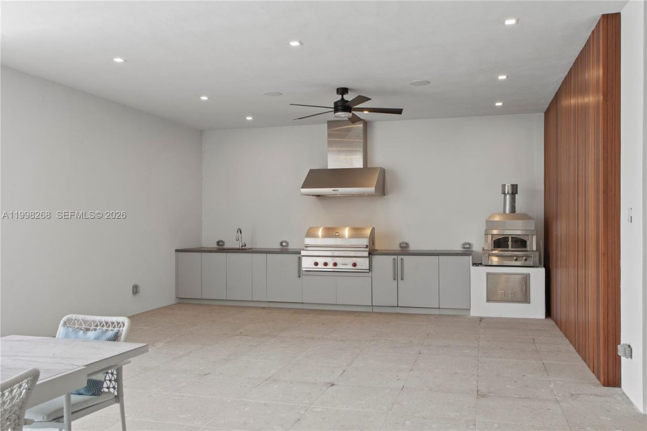 922 NE 78th St, Miami, FL 33138 Photo