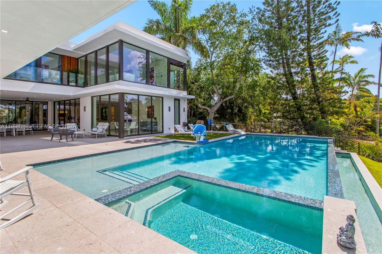 922 NE 78th St, Miami, FL 33138 Photo