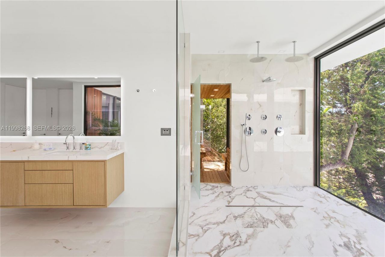 922 NE 78th St, Miami, FL 33138 Photo