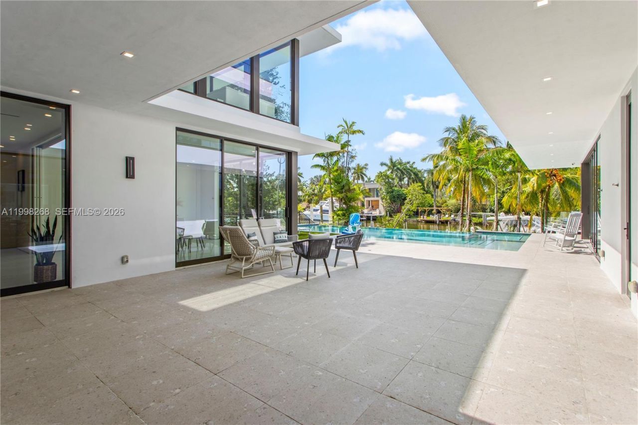 922 NE 78th St, Miami, FL 33138 Photo