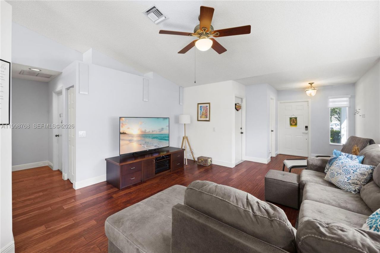 1413 Majesty Ter , Weston, FL 33327 Photo