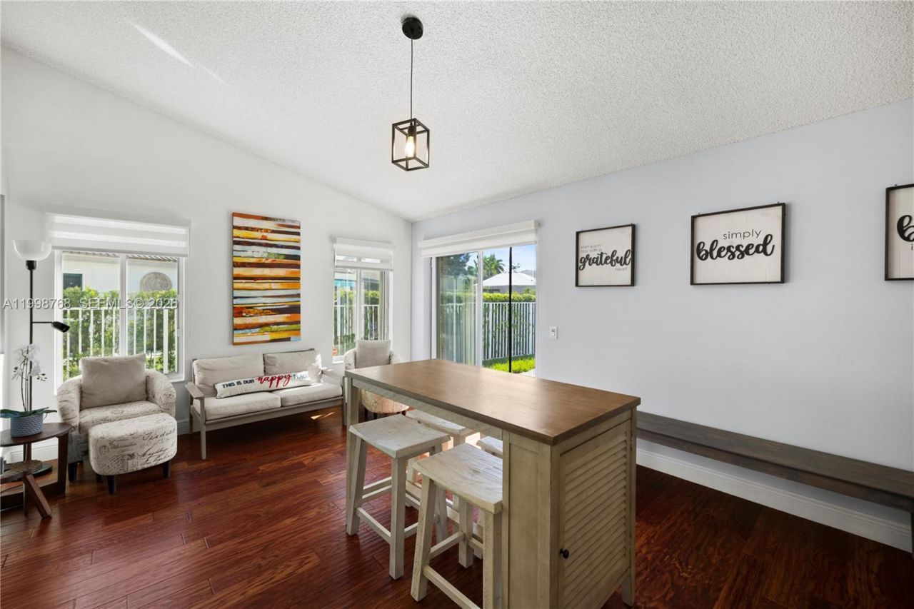 1413 Majesty Ter , Weston, FL 33327 Photo