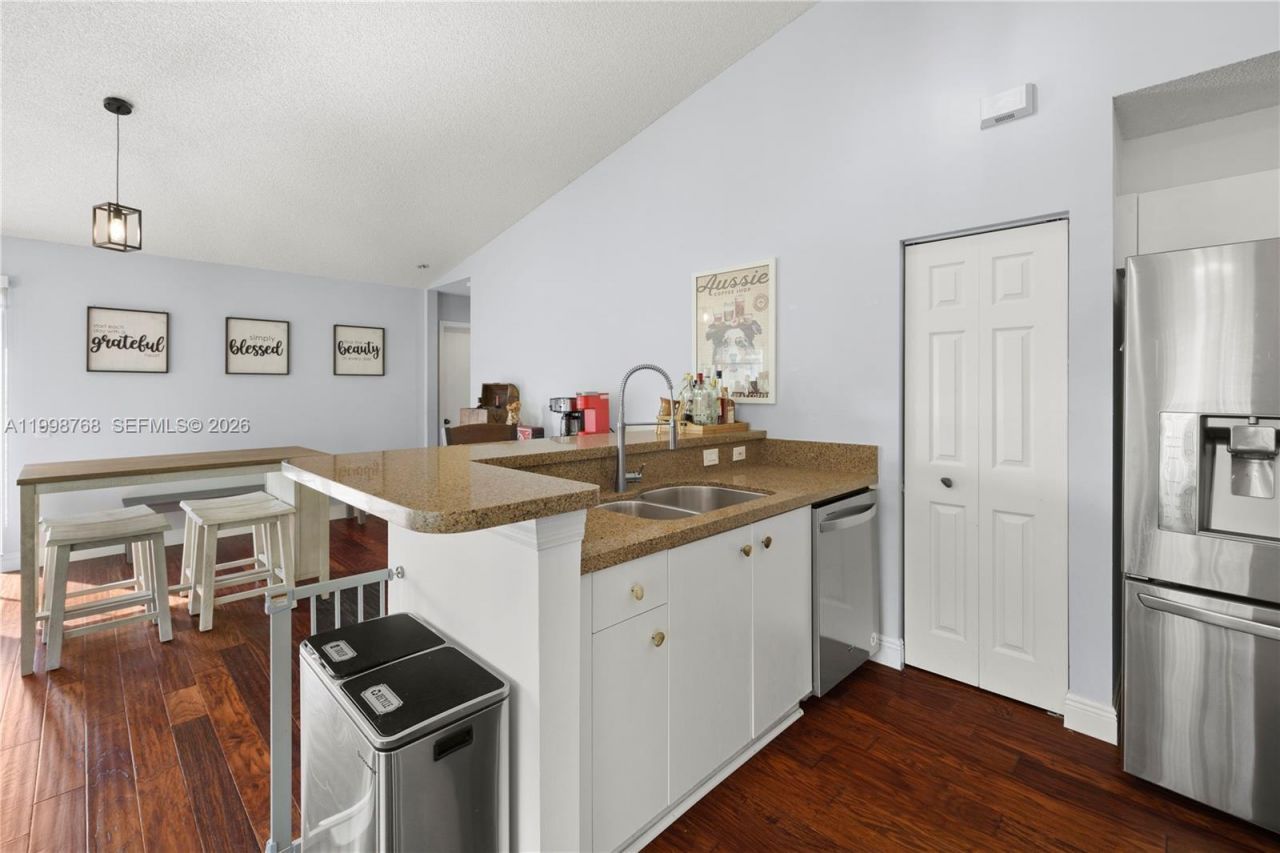 1413 Majesty Ter , Weston, FL 33327 Photo