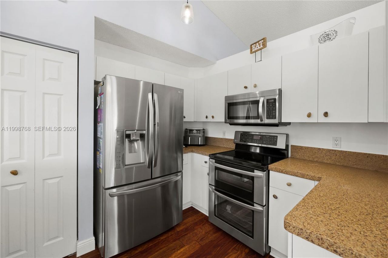 1413 Majesty Ter , Weston, FL 33327 Photo