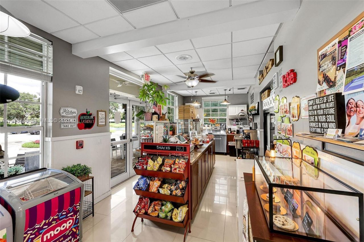 1413 Majesty Ter , Weston, FL 33327 Photo