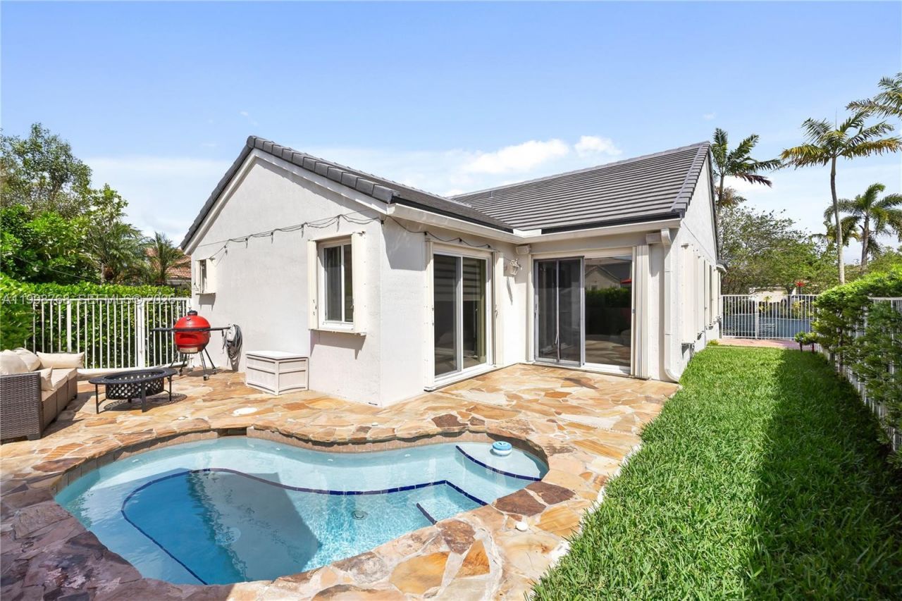 1413 Majesty Ter , Weston, FL 33327 Photo