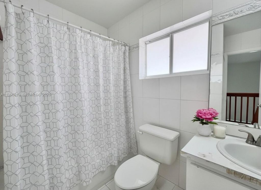 10140 SW 26th Ter, Miami, FL 33165 Photo