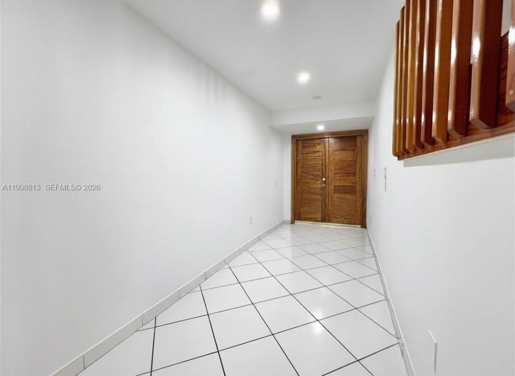 10140 SW 26th Ter, Miami, FL 33165 Photo