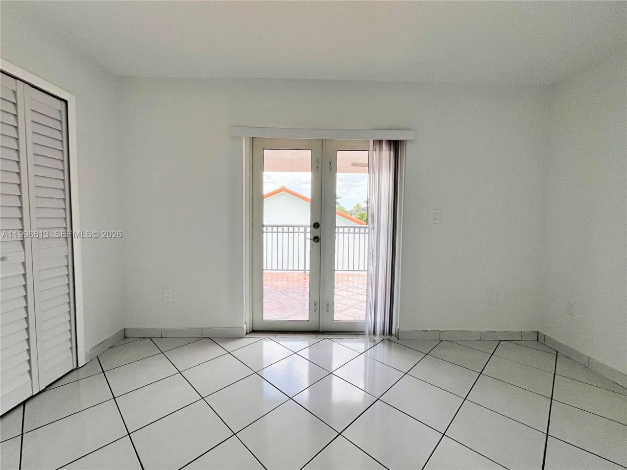 10140 SW 26th Ter, Miami, FL 33165 Photo