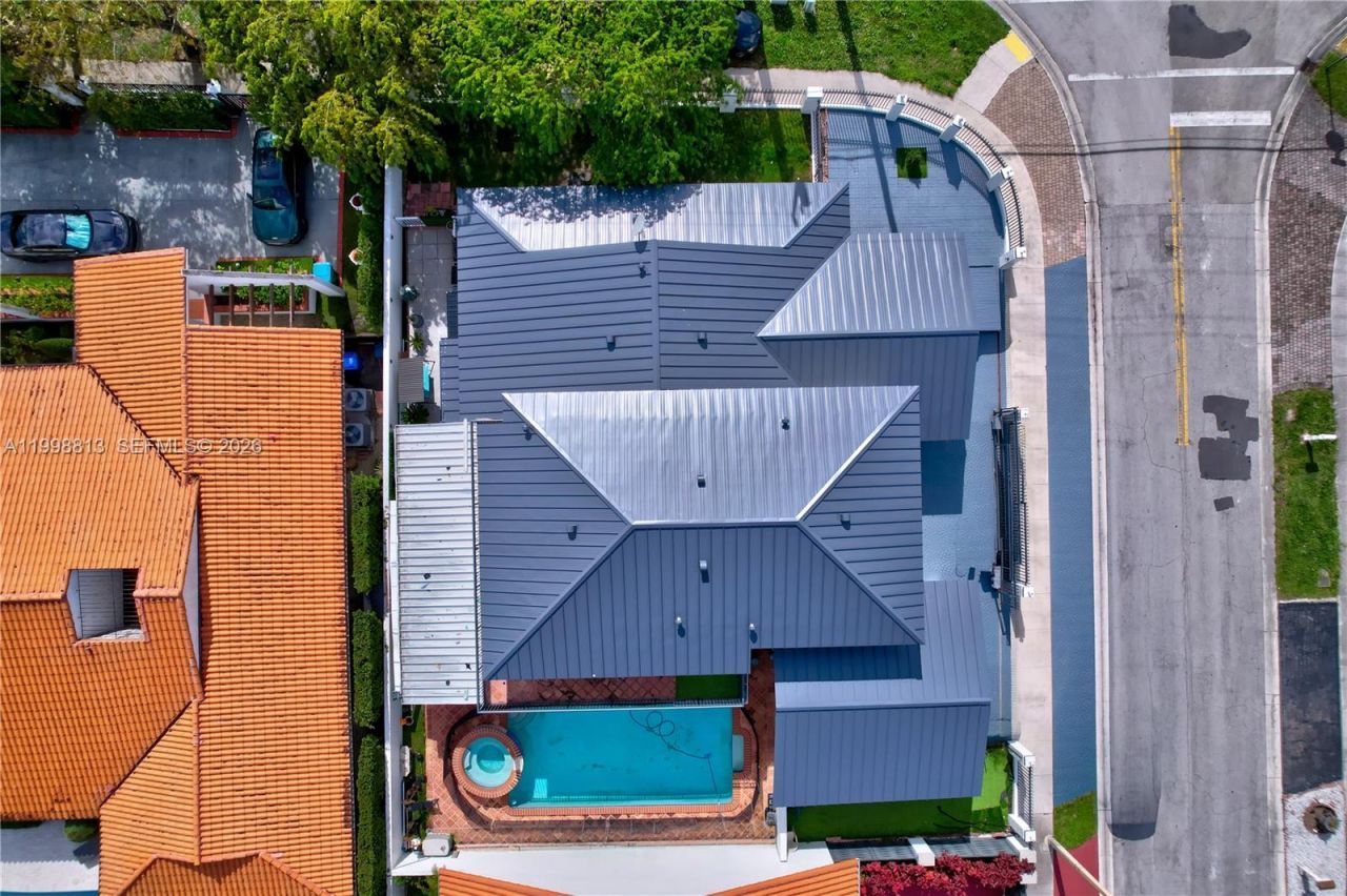 10140 SW 26th Ter, Miami, FL 33165 Photo