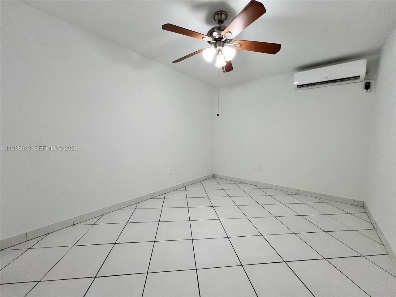 10140 SW 26th Ter, Miami, FL 33165 Photo