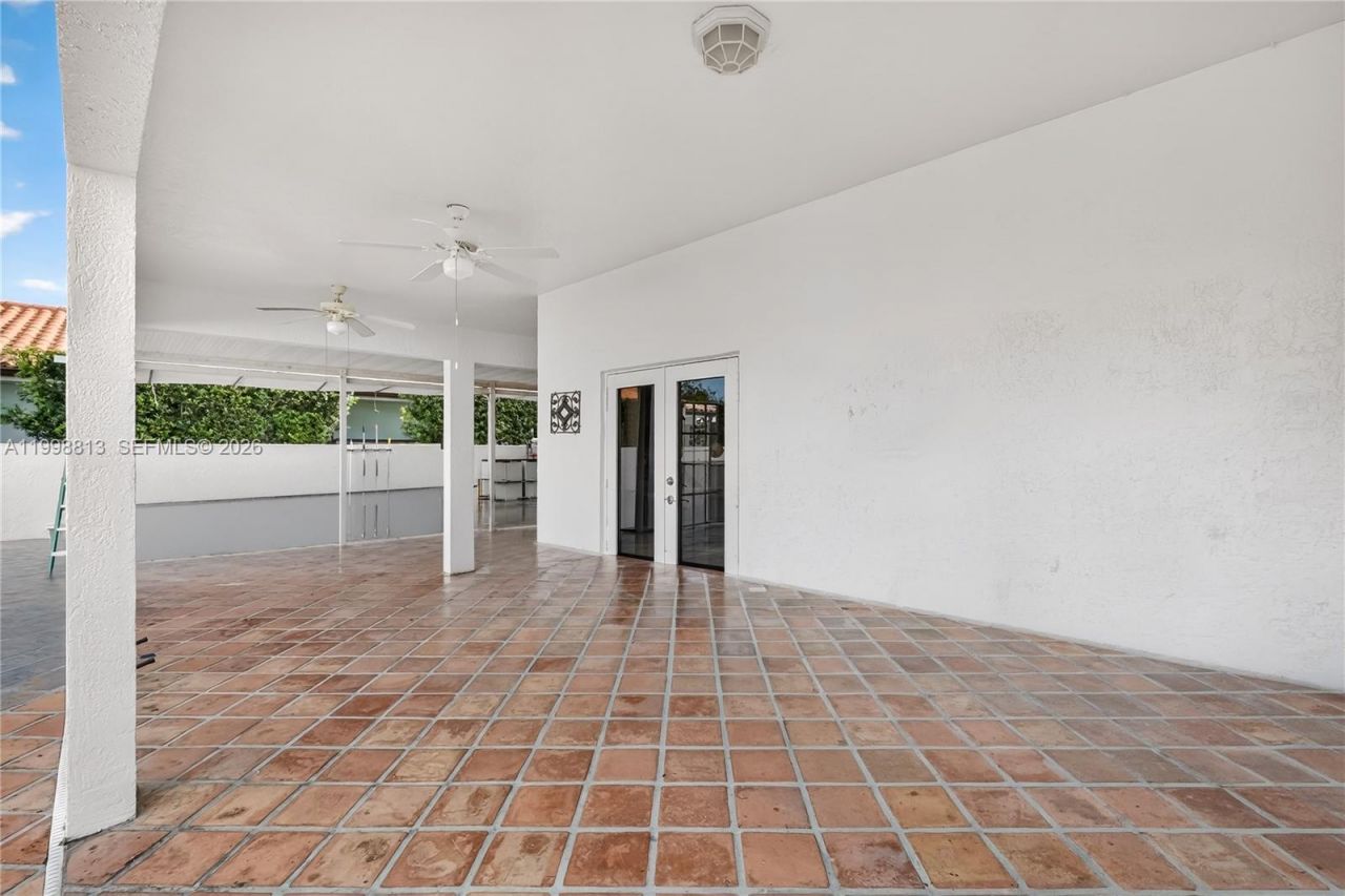 10140 SW 26th Ter, Miami, FL 33165 Photo
