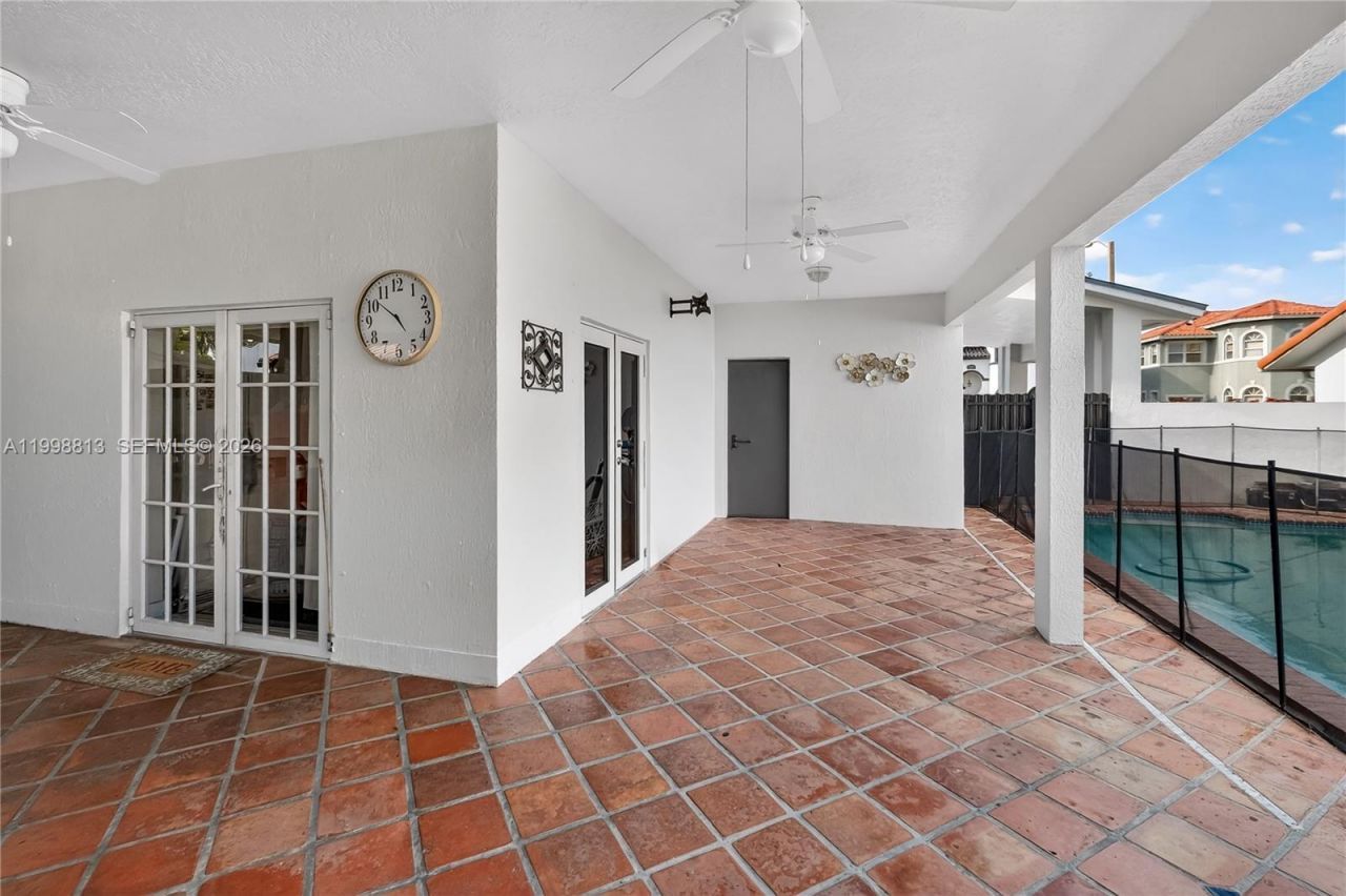 10140 SW 26th Ter, Miami, FL 33165 Photo