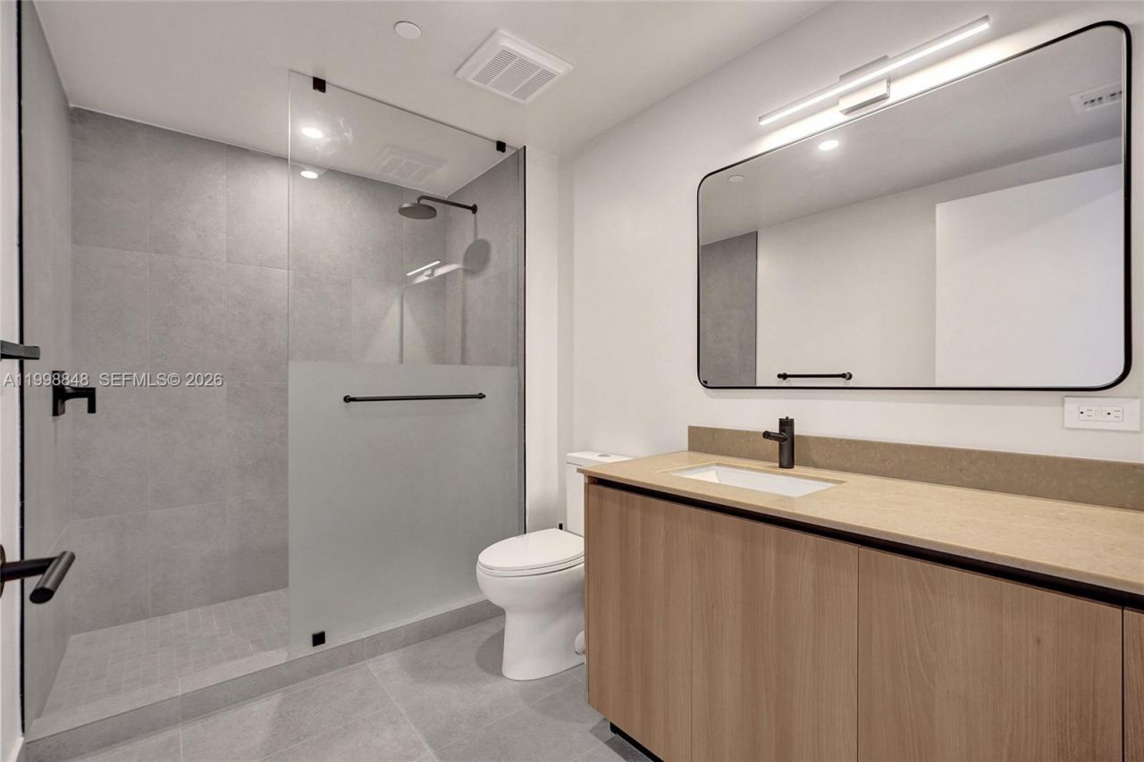 121 NE 5th St, Unit 2101, Miami, FL 33132 Photo