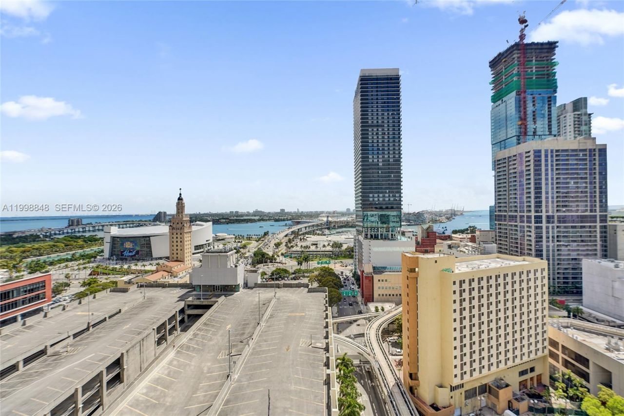 121 NE 5th St, Unit 2101, Miami, FL 33132 Photo