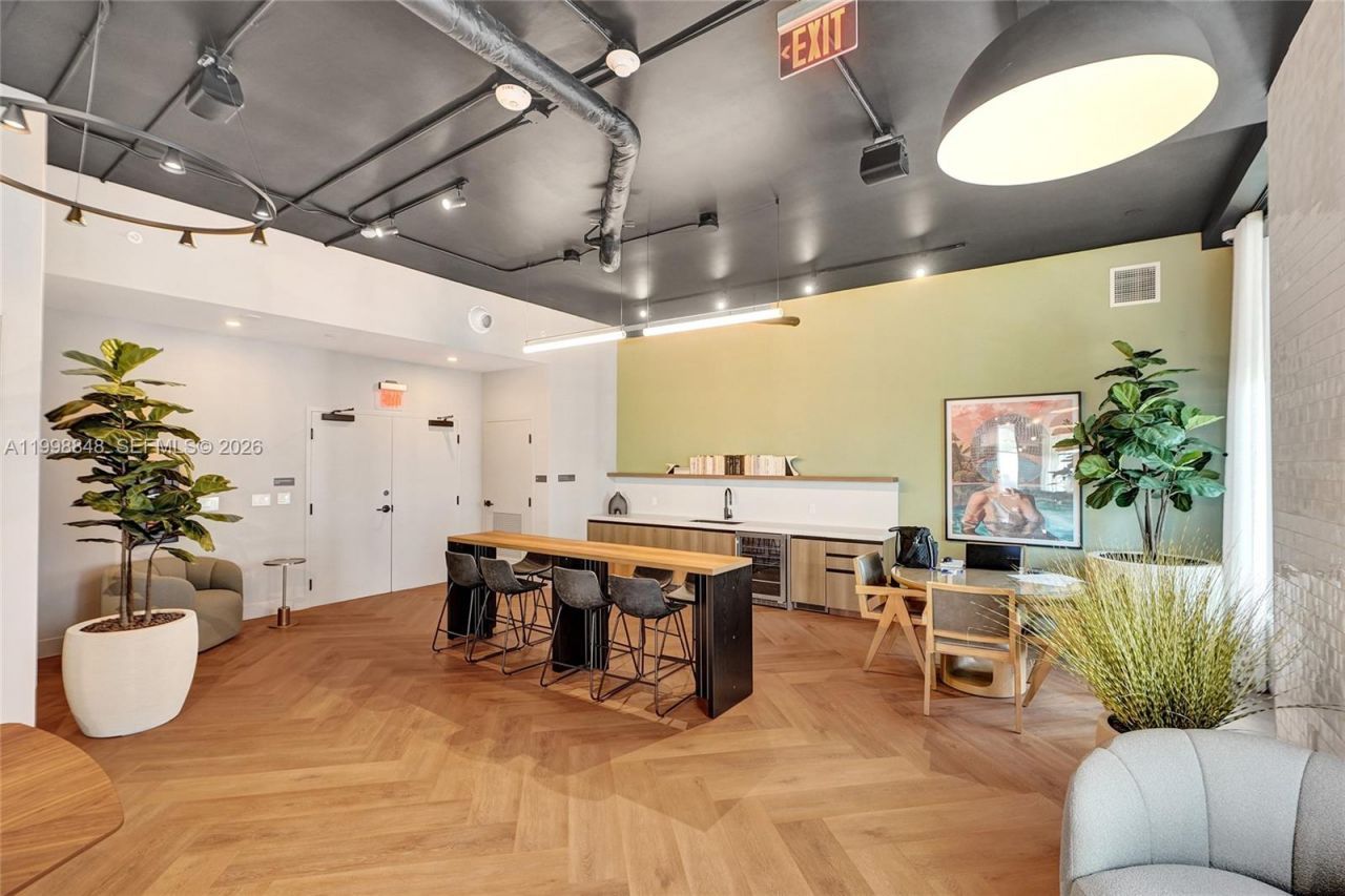 121 NE 5th St, Unit 2101, Miami, FL 33132 Photo