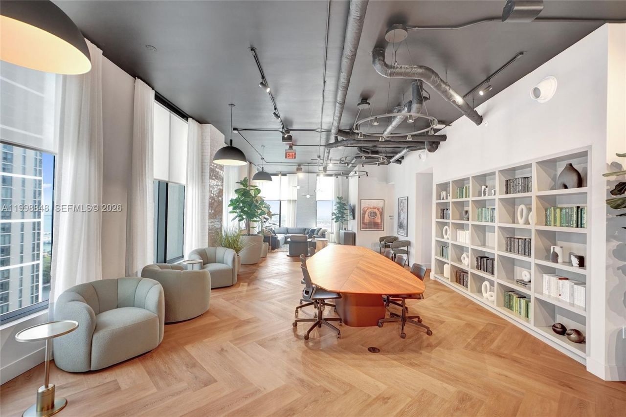 121 NE 5th St, Unit 2101, Miami, FL 33132 Photo