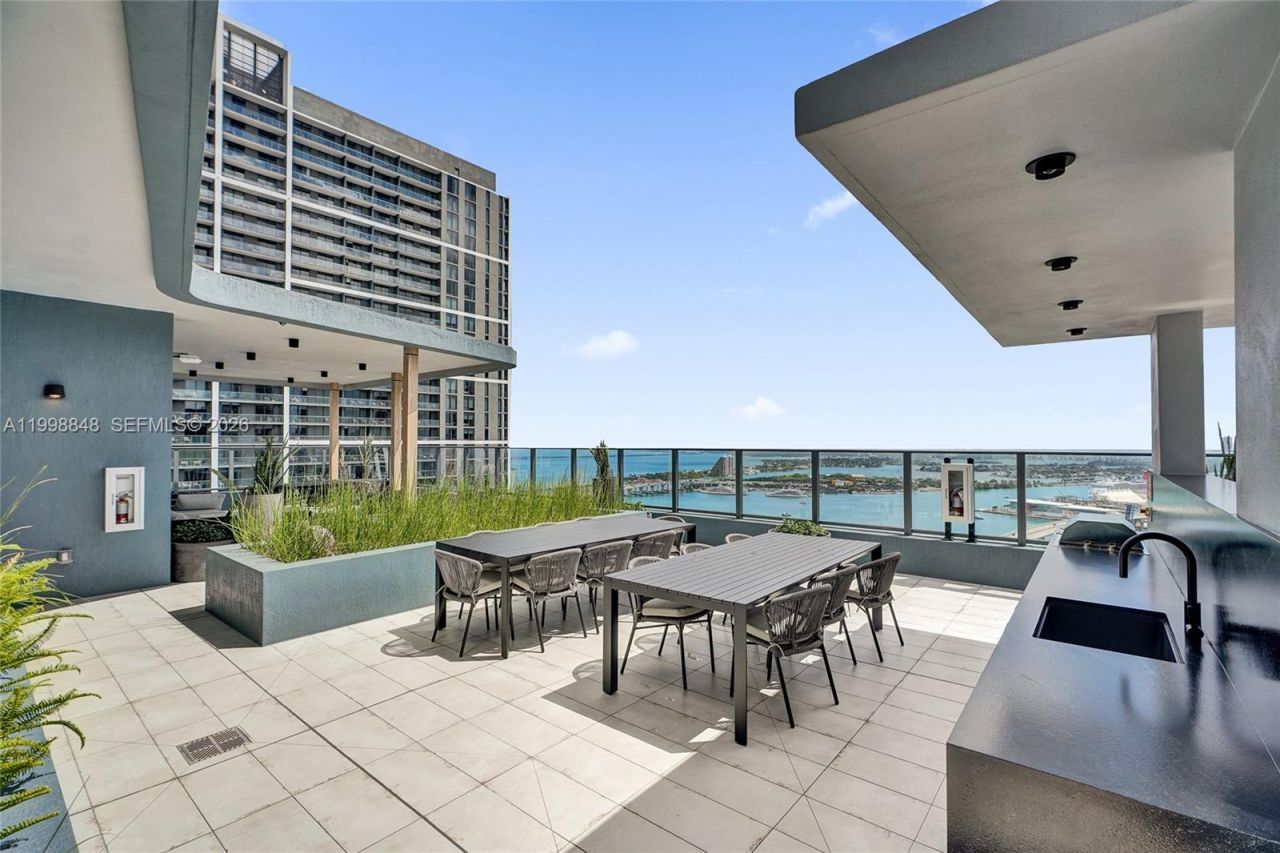 121 NE 5th St, Unit 2101, Miami, FL 33132 Photo