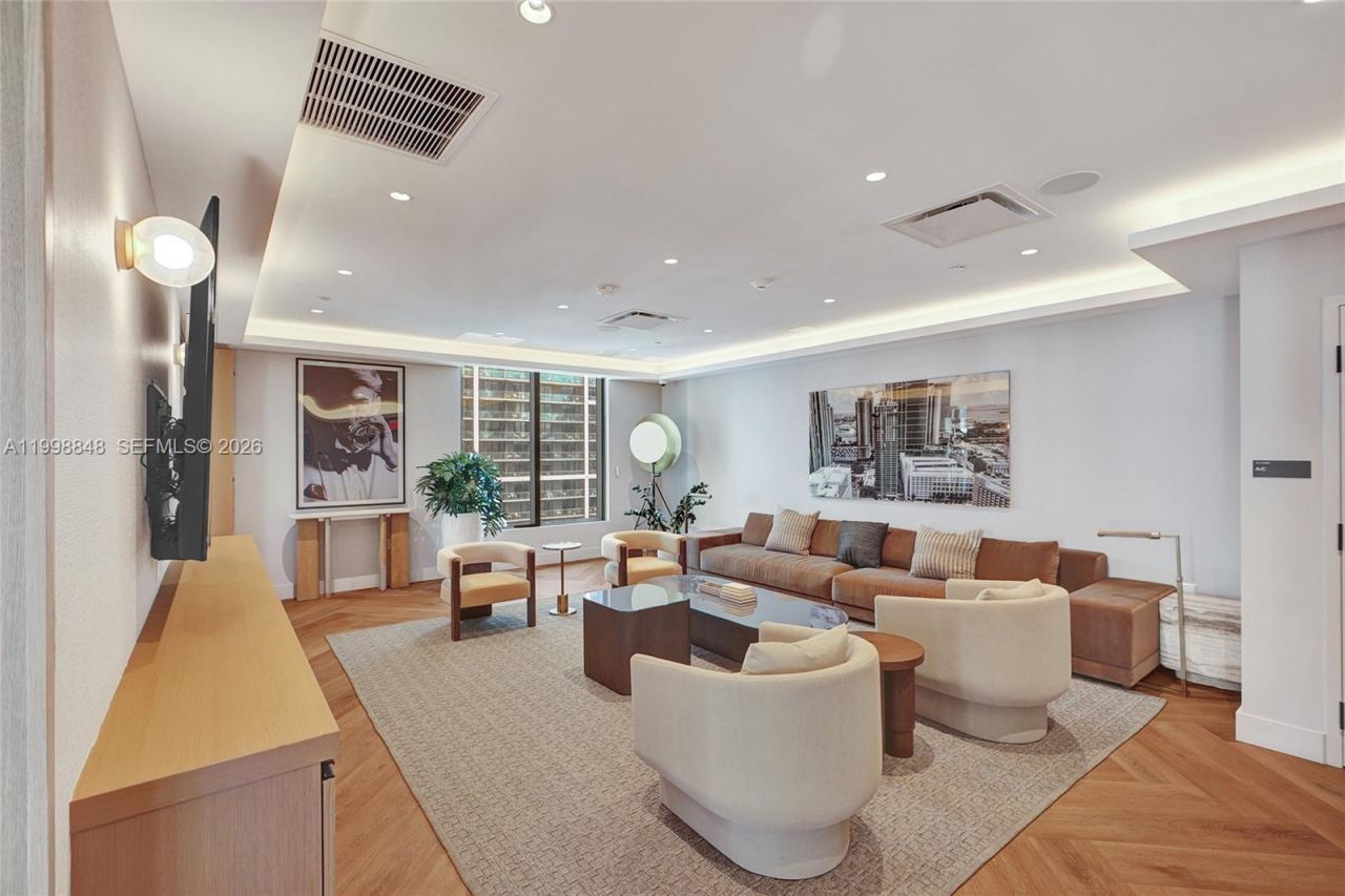 121 NE 5th St, Unit 2101, Miami, FL 33132 Photo