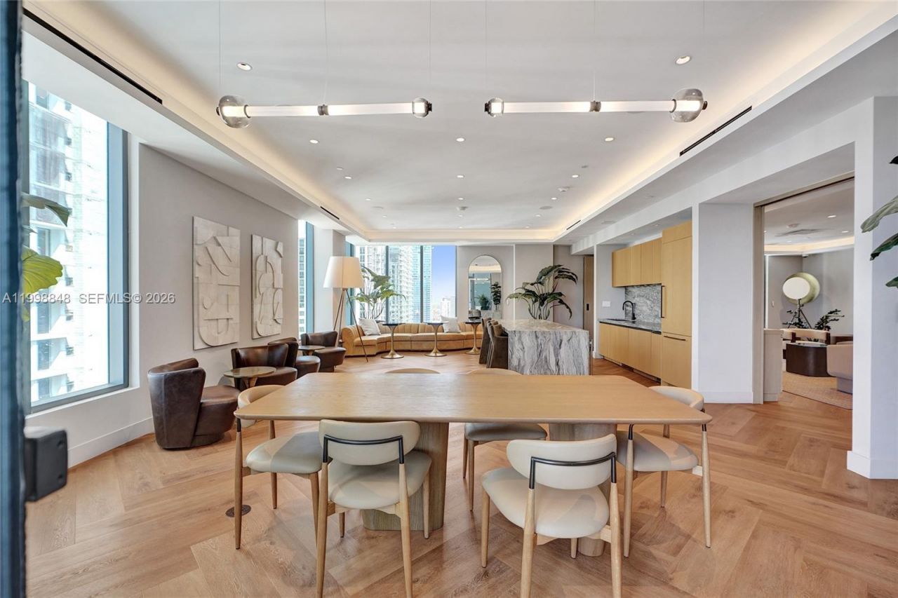 121 NE 5th St, Unit 2101, Miami, FL 33132 Photo