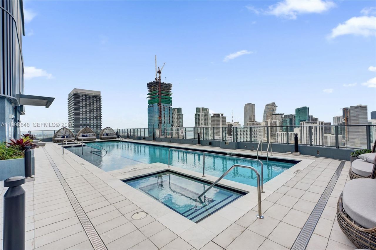 121 NE 5th St, Unit 2101, Miami, FL 33132 Photo