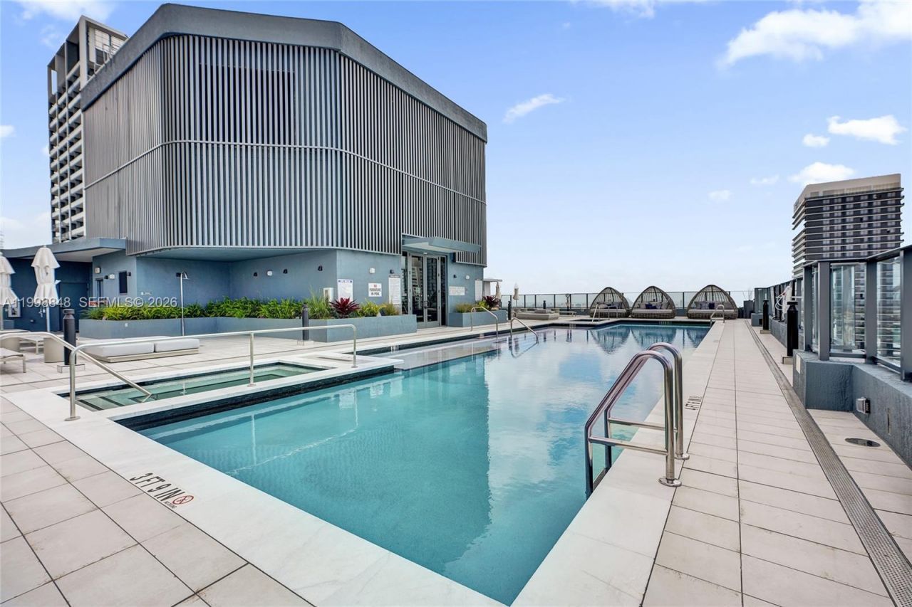 121 NE 5th St, Unit 2101, Miami, FL 33132 Photo