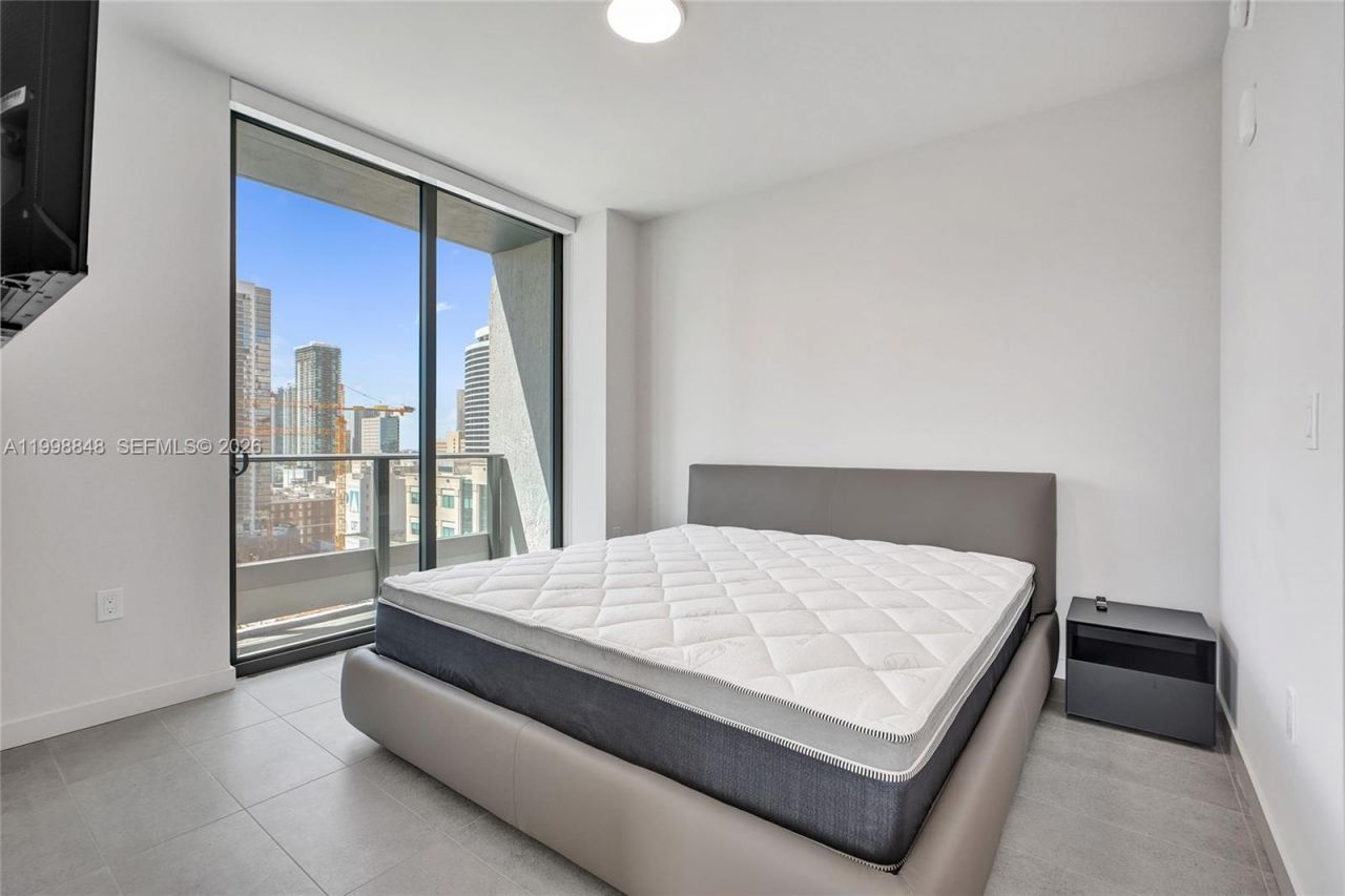 121 NE 5th St, Unit 2101, Miami, FL 33132 Photo