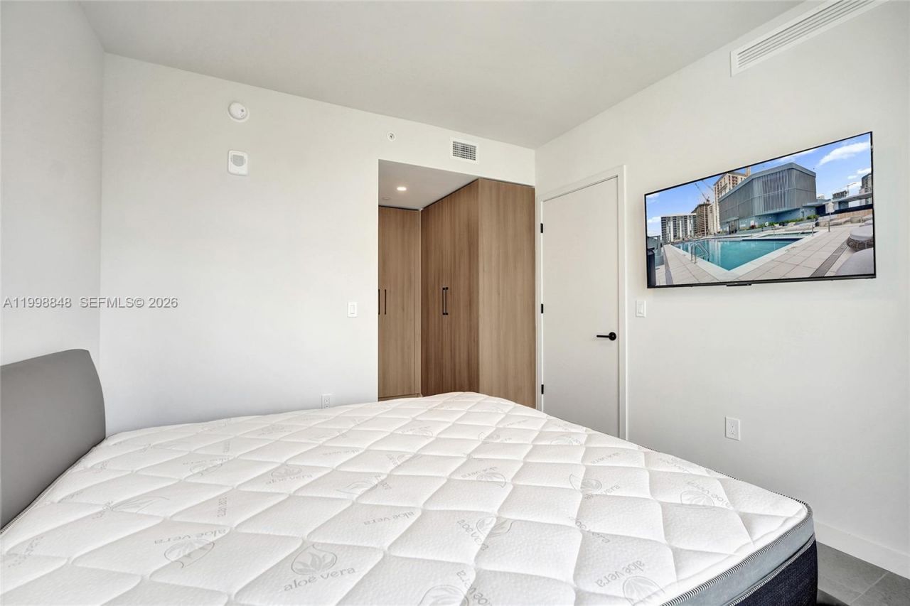 121 NE 5th St, Unit 2101, Miami, FL 33132 Photo