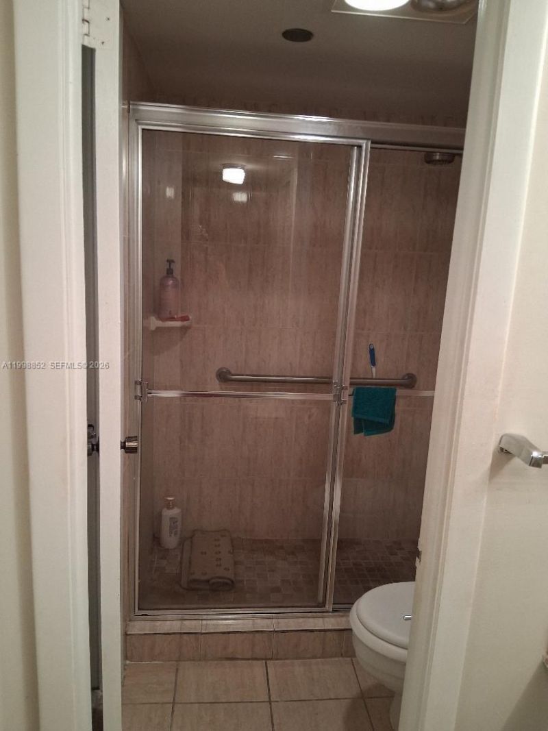 1100 St Charles Pl, Unit 213, Pembroke Pines, FL 33026 Photo