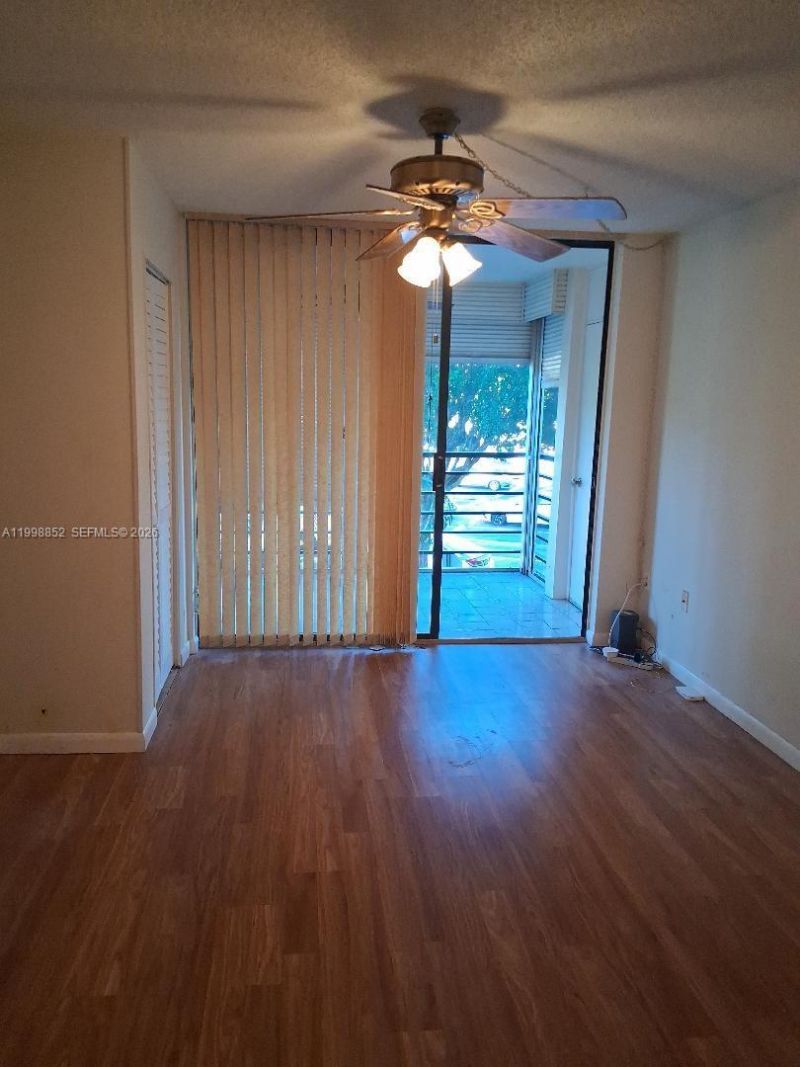 1100 St Charles Pl, Unit 213, Pembroke Pines, FL 33026 Photo